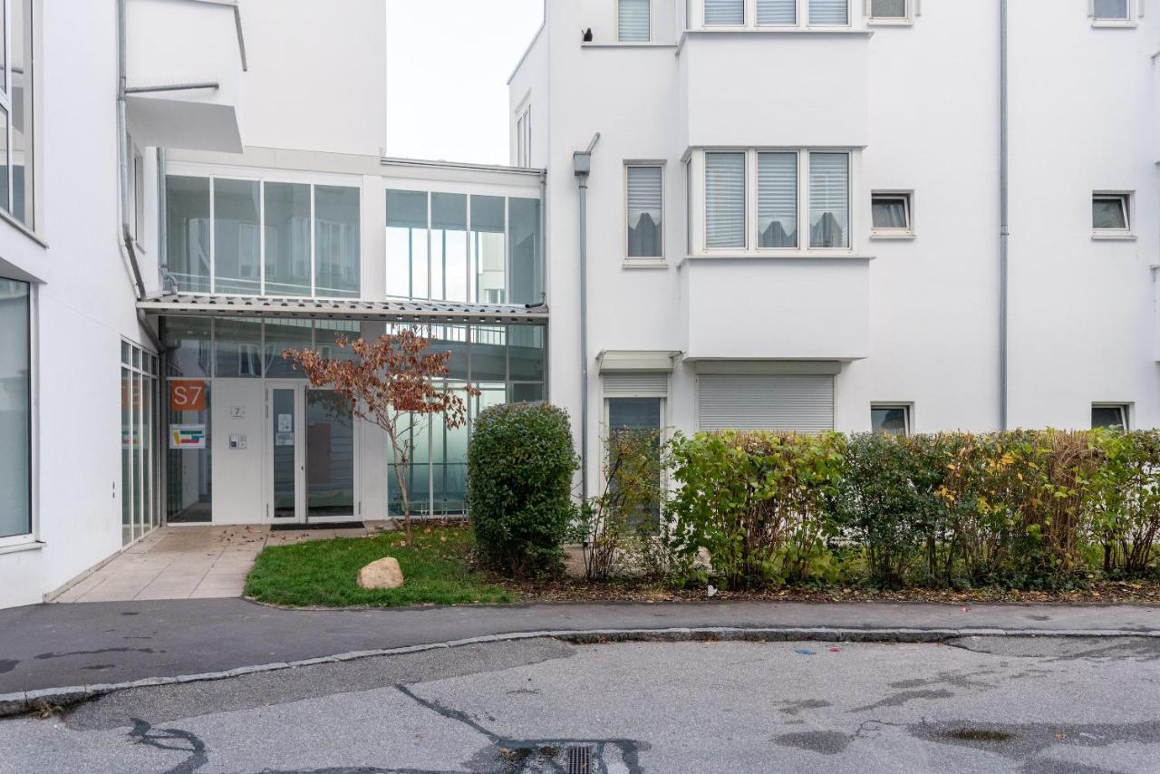 Limehome Linz Friedrichstrasse Exterior foto